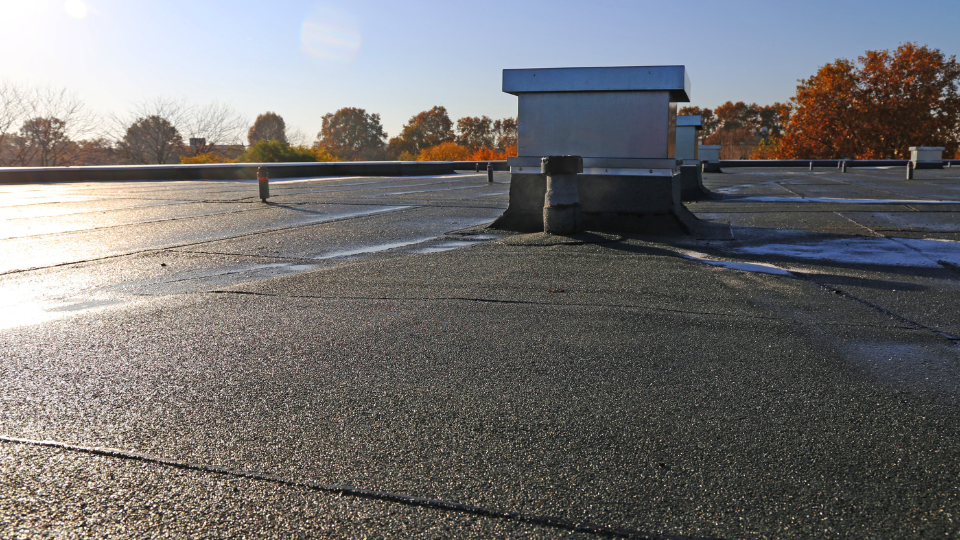 The Advantages of Flat Roofing Systems